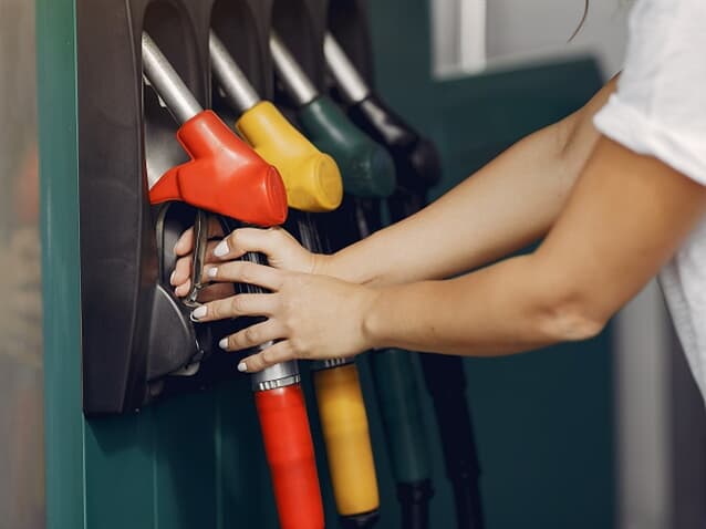 É direito dos frentistas sofrem com acúmulo de função e acúmulo de função receber 30% a mais. Esse adicional, equivale a R$ 460,00.